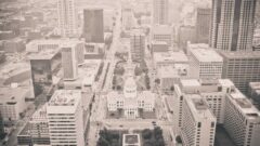 Photo by Kelly Sikkema (https://unsplash.com/photos/Ereoqdv5s48)